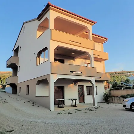 Dane Apartman