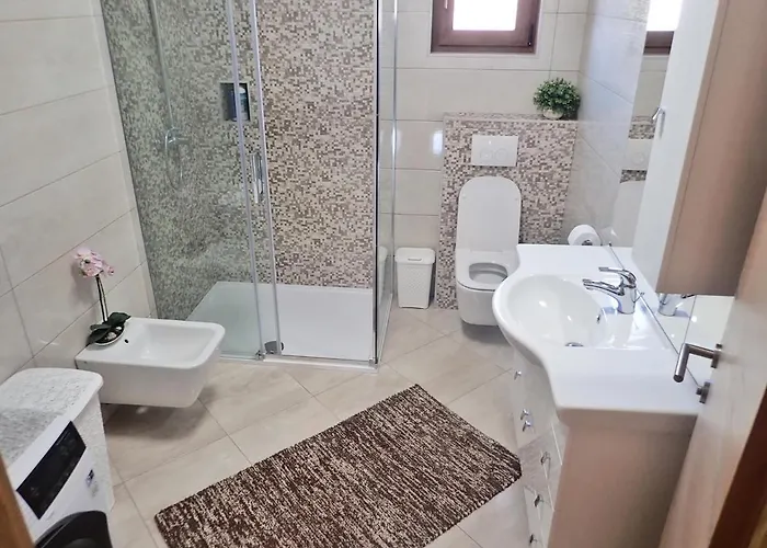 Dane Апартаменты Рованьска